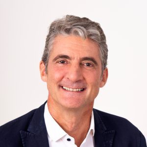 Profile photo of Arturo Vela-Hernandez